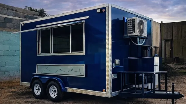 Remolque azul de 8 × 16 pies con plataforma trasera
